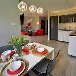 Apartamenty Sun Seasons 24 - Komuny Paryskiej 45